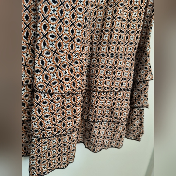 NWT Patterned A-line midi skirt - Picture 5 of 10